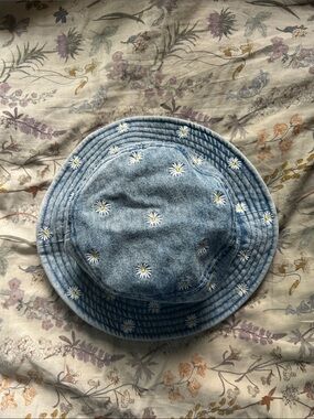 American Eagle Outfitters Light Blue Denim Daisy Bucket Hat